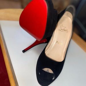 christian louboutin red bottoms